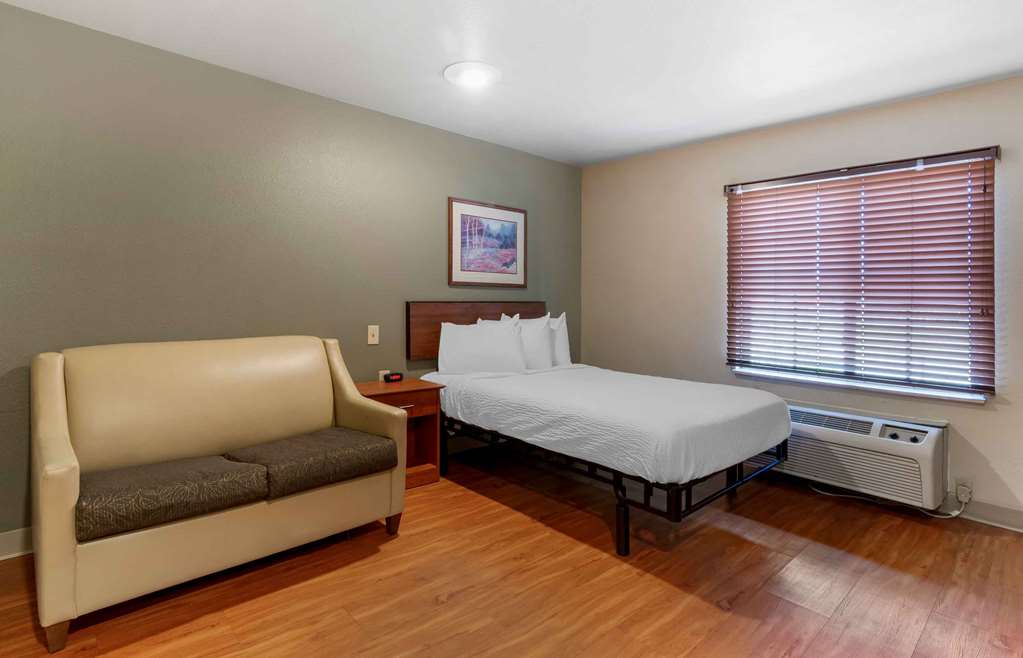 Extended Stay America Select Suites Kansas City South I 49 - photo 28