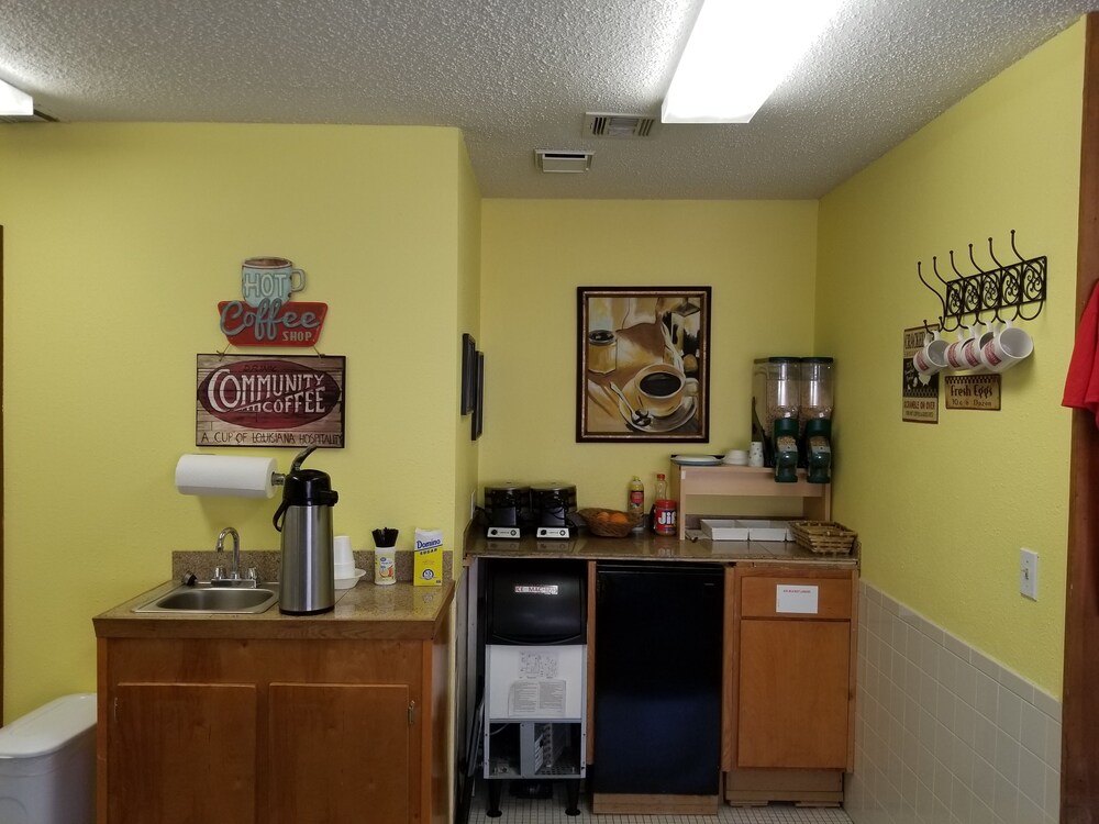Pointe West Resort Motel - photo 32