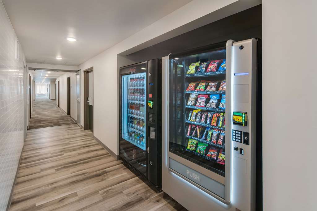 WoodSpring Suites Tri Cities Richland - photo 27