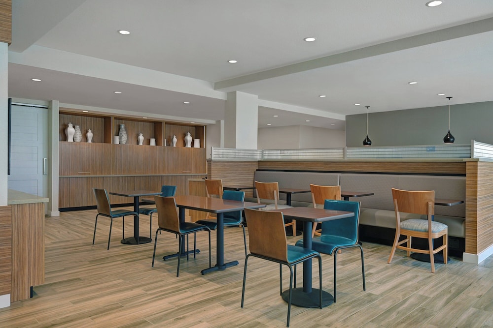 TownePlace Suites by Marriott Sacramento Airport Natomas - photo 44