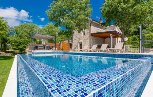 Gorgeous Home In Poljica Imotska — 4-Star Luxury Hotel in Podbablje, Croatia