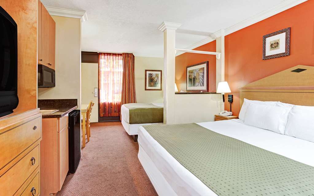 Days Inn by Wyndham Kissimmee West - photo 14
