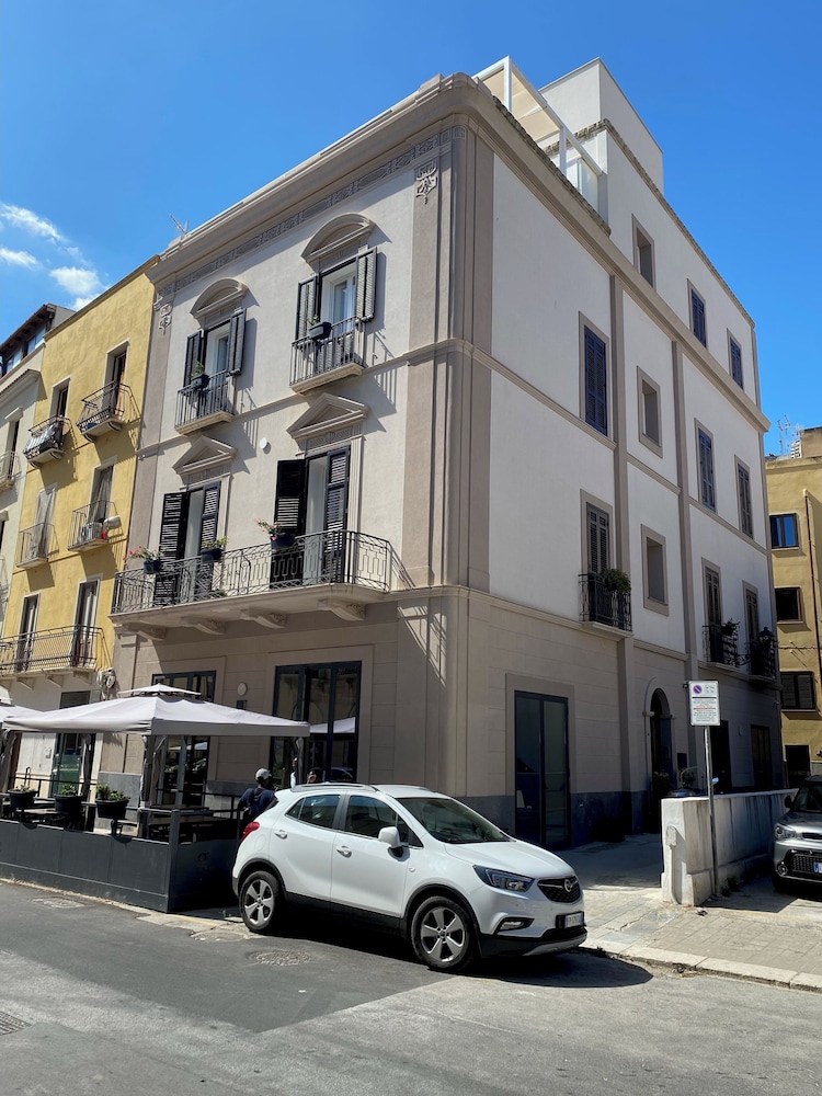 Gonia Residence — 4-Star Luxury Hotel in Trapani, Italy