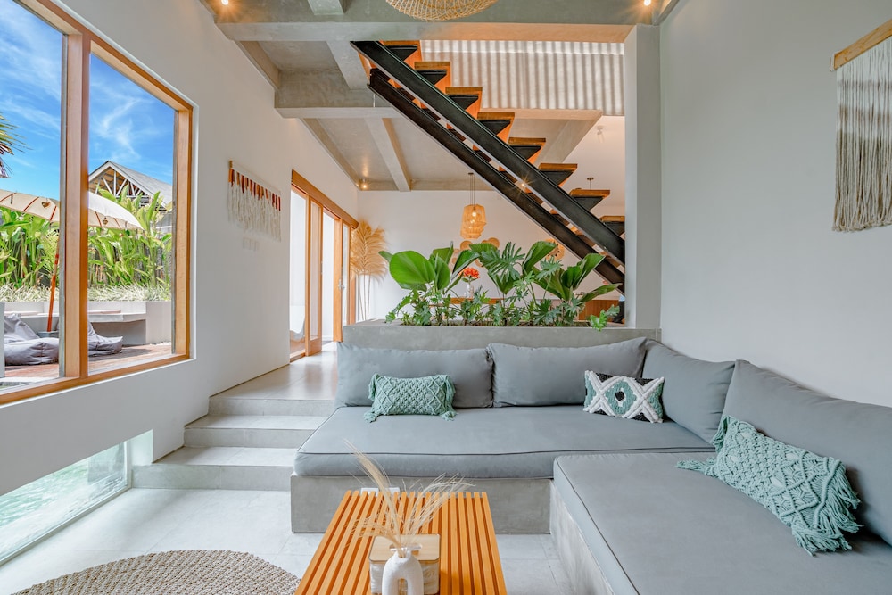 Octo 5 Villa by Betterplace — 4-Star Luxury Hotel in Canggu, Indonesia