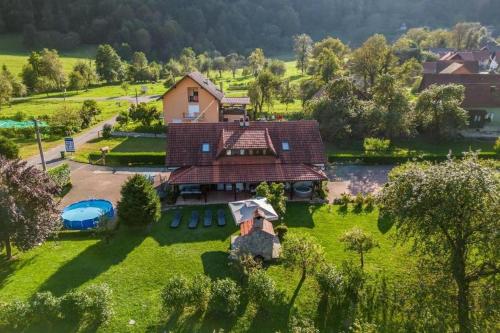 Family friendly house with a swimming pool Blazevci Gorski kotar 21038 — 4-Star Luxury Hotel in Vrbovsko, Croatia