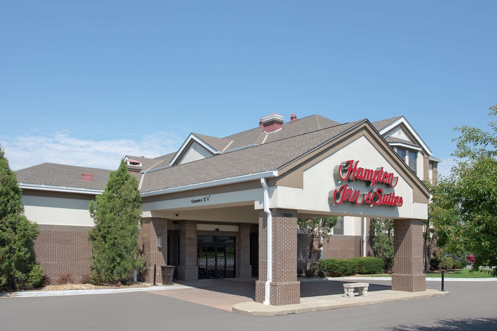 Hampton Inn & Suites Kansas City Merriam - featured photo