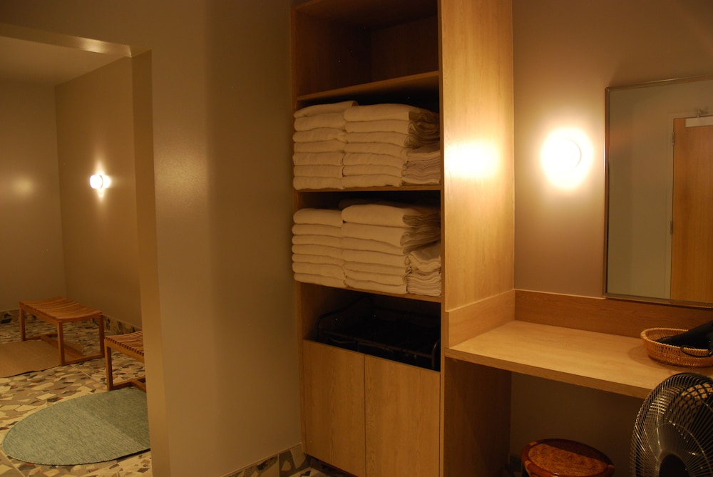 Cedartree Hotel Portland Hillsboro - photo 31