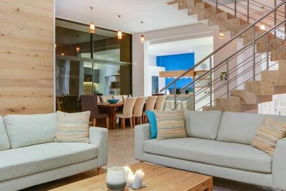 Harrier Place