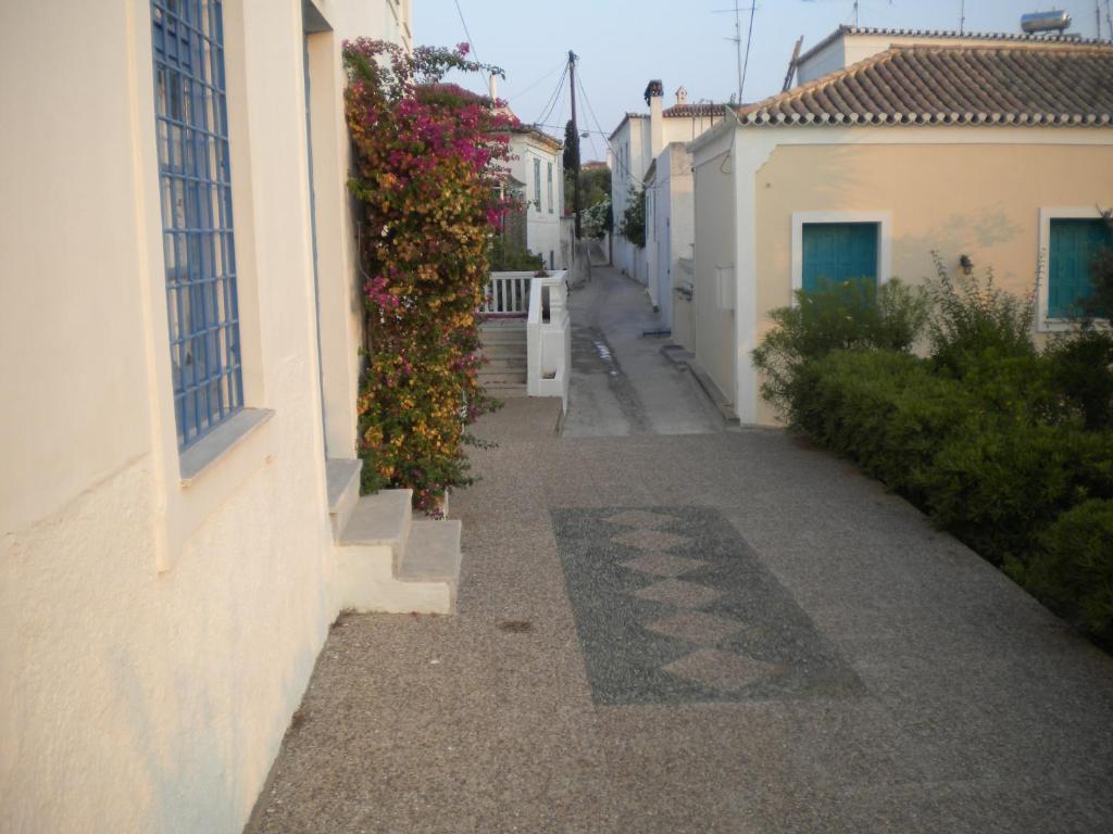 Tonia in Spetses, Greece