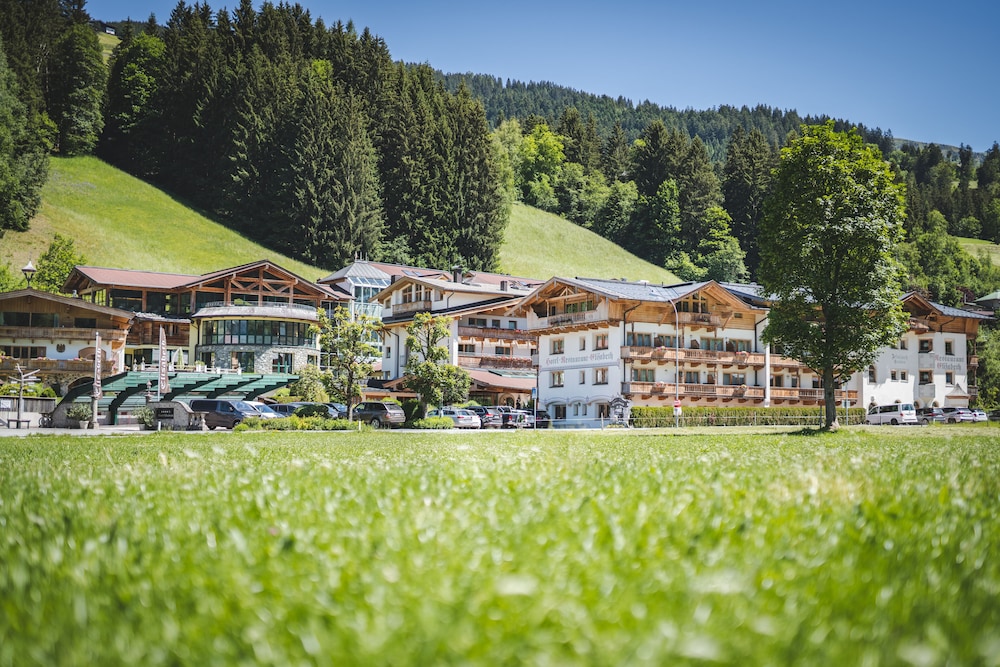 Hotel Elisabeth 4 Sterne Superior in Kirchberg In Tirol, Austria