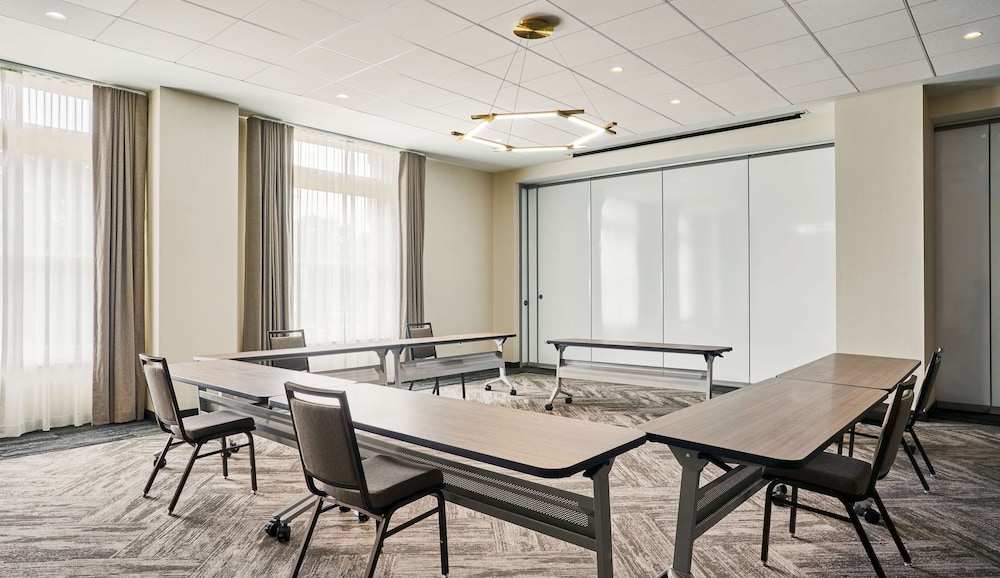 Hyatt Place Chicago Medical University District - photo 31