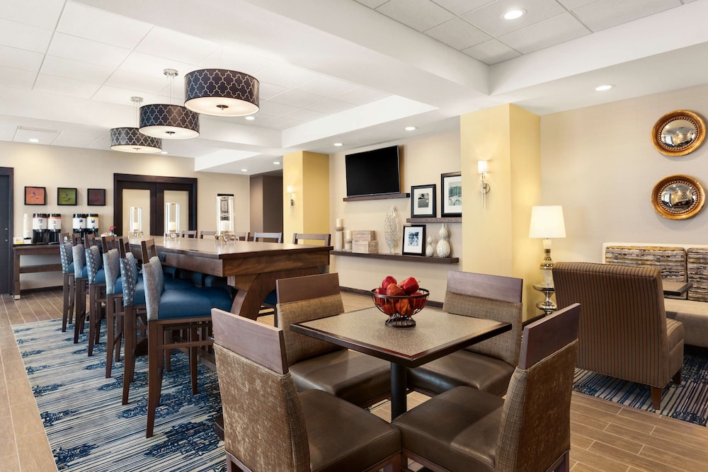 Hampton Inn Kennewick at Southridge - photo 20