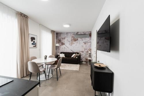 Pescara INN Design Apartment Via Genova 58 — 4-Star Luxury Hotel in Pescara, Italy