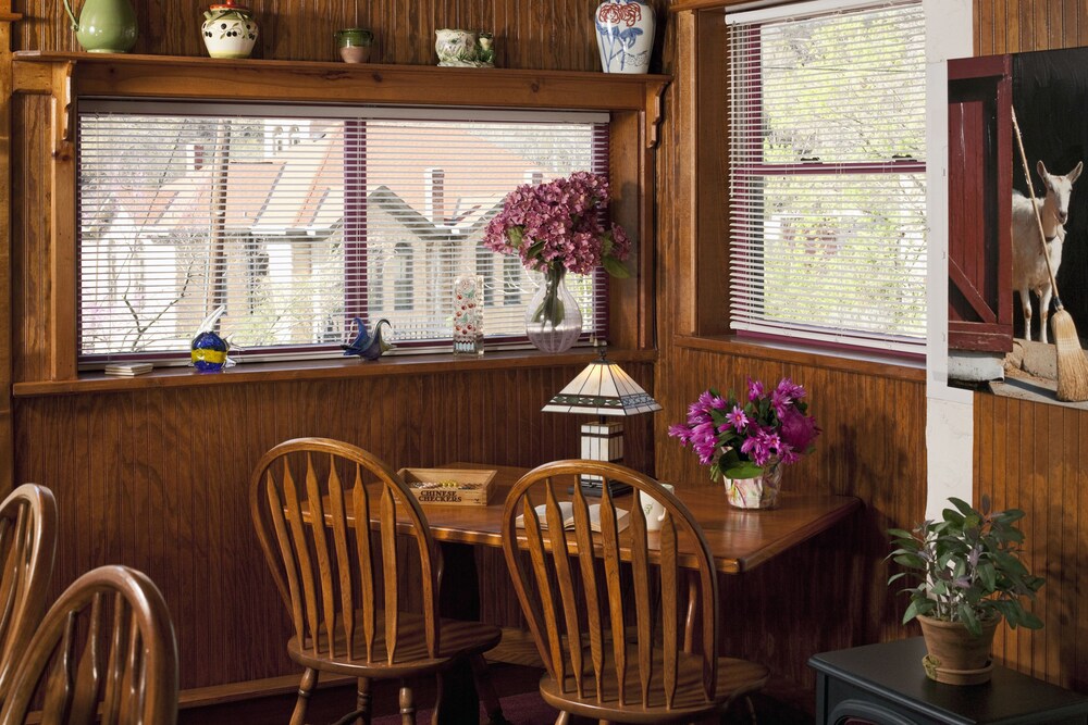 Cliff Cottage Inn Victorian B&B and Boutique Hotel - photo 20