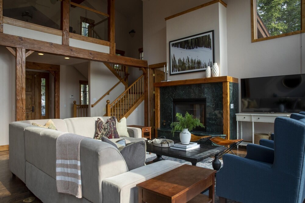 Zendo by Avantstay Serene Mountain Abode w Hot Tub & Views - photo 5