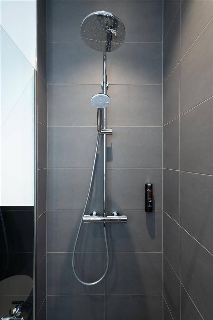 Esplanade Zimmer sRGB x