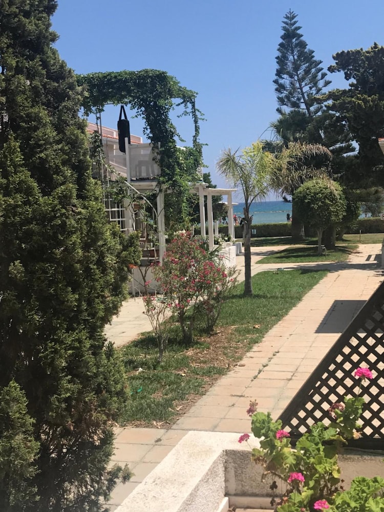 Aria Beach House