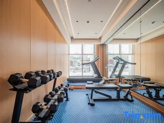 Atour Hotel Zigong Huashang International City Summit Park in Zigong, People's Republic of China