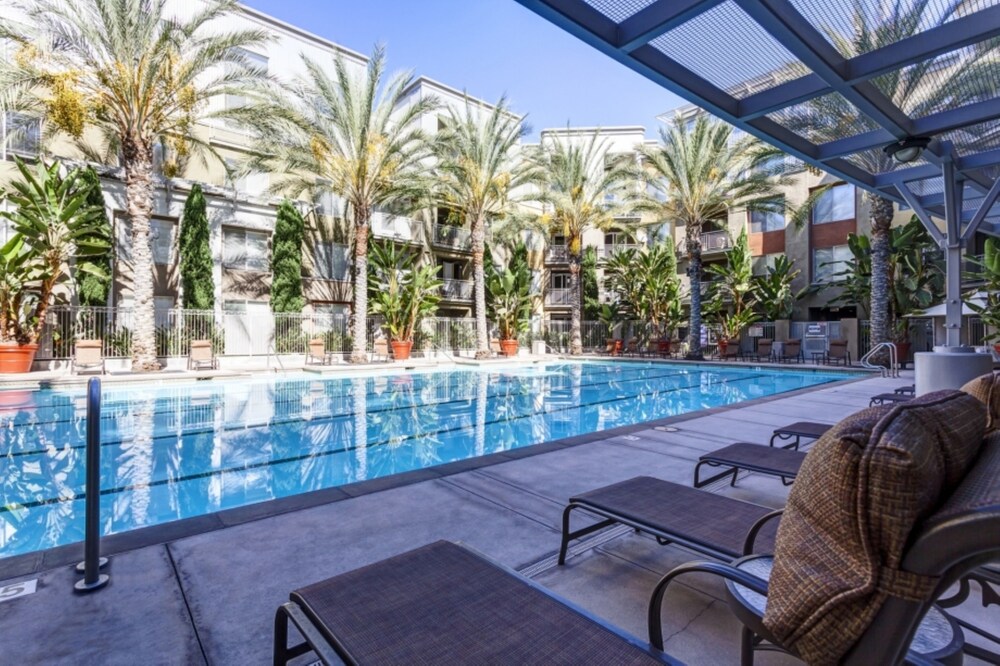 Global Luxury Suites at Main Street — 4-Star Luxury Hotel in Irvine, United States