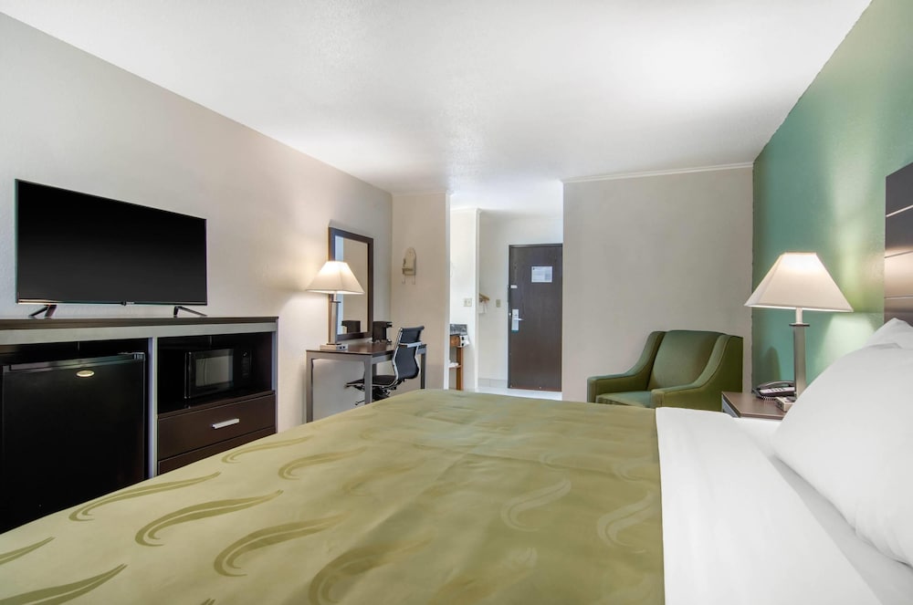 Quality Inn Russell KS - photo 7