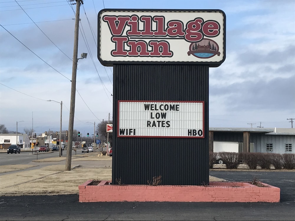 Village Inn Salina - photo 36