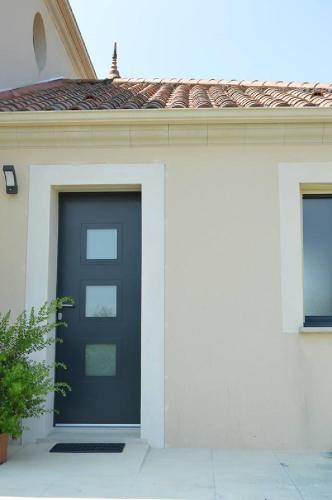 La Maison Bird Chambre dHotes — 4-Star Luxury Hotel in La Rochelle, France
