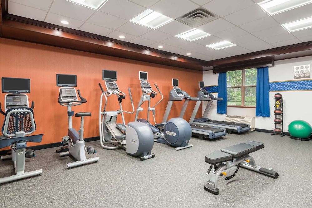 Hampton Inn Buffalo Williamsville - photo 36