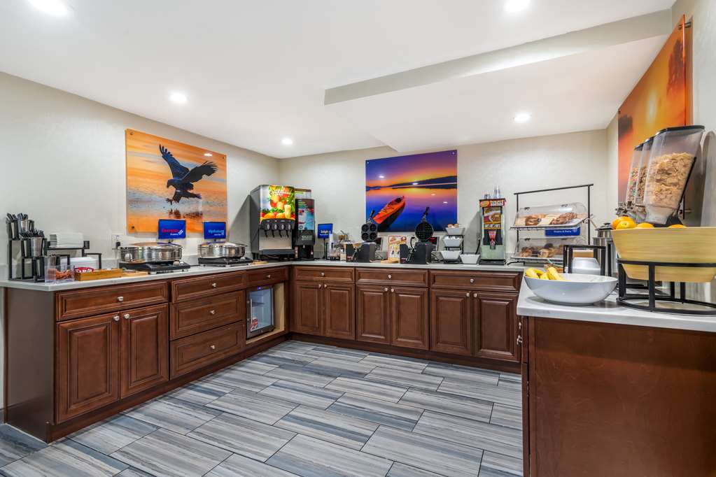 Best Western Atlanta Marietta Ballpark Hotel - photo 27