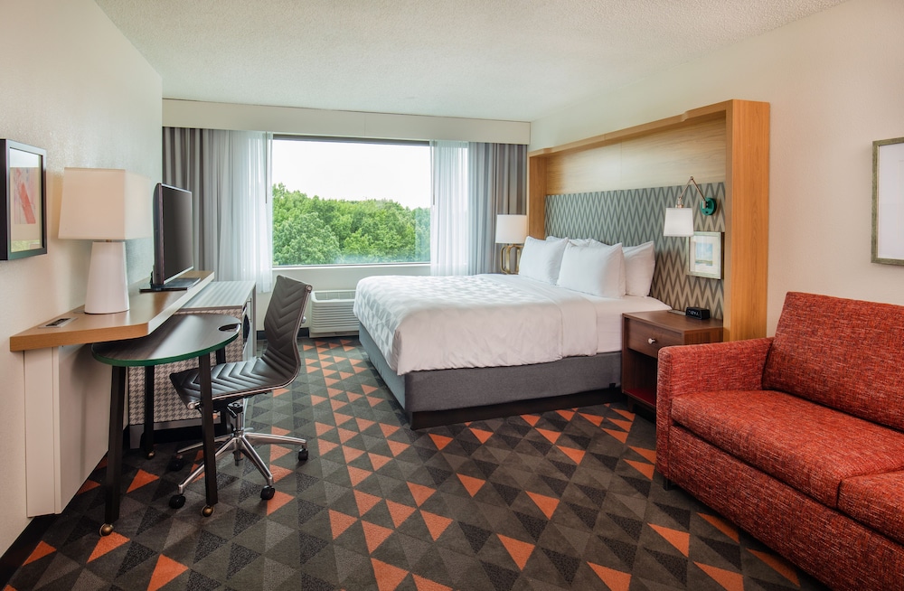 Holiday Inn Newport News Hampton an IHG Hotel - photo 2