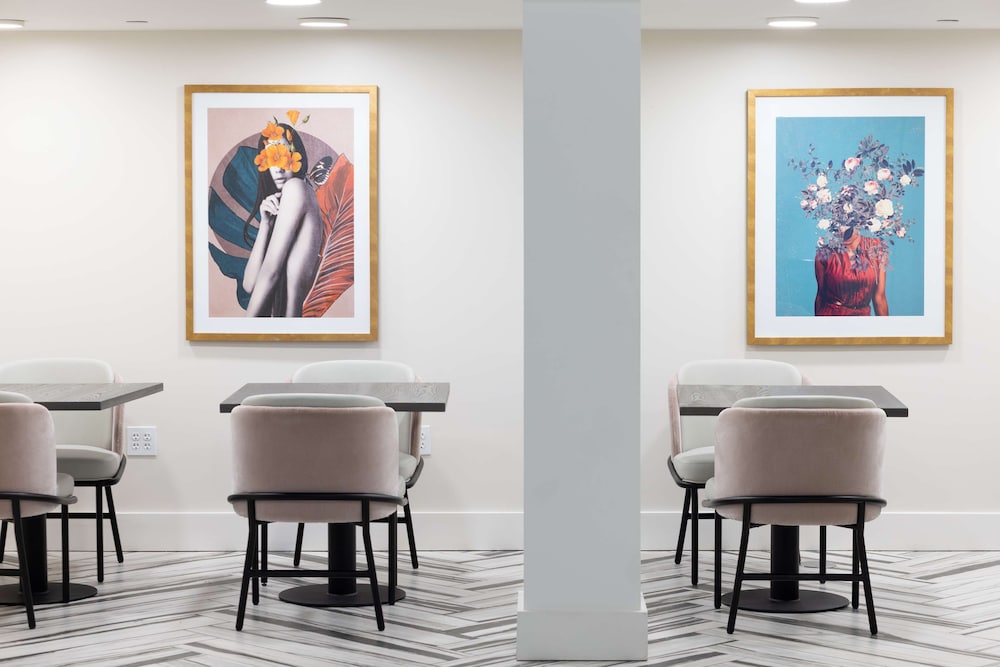 The Kelly Birmingham Tapestry Collection By Hilton - photo 35