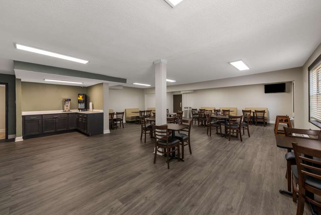 Quality Inn Saint Louis Airport - photo 28
