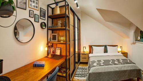 Old Town Loft Apartments — 4-Star Luxury Hotel in Kamianets-Podilskyi, Ukraine