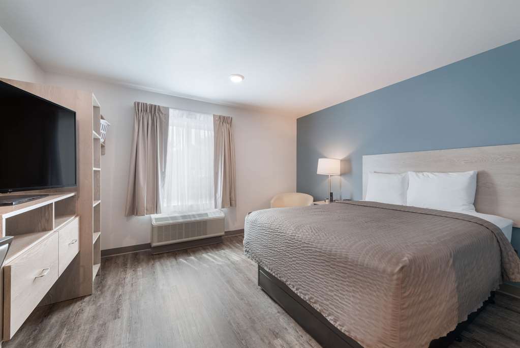 WoodSpring Suites Concord Charlotte Speedway - photo 10