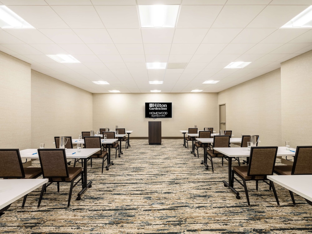Homewood Suites by Hilton Toledo Downtown - photo 50