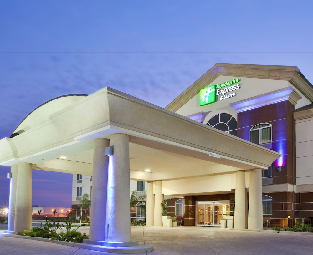 Holiday Inn Express & Suites Dinuba West by IHG - photo 36