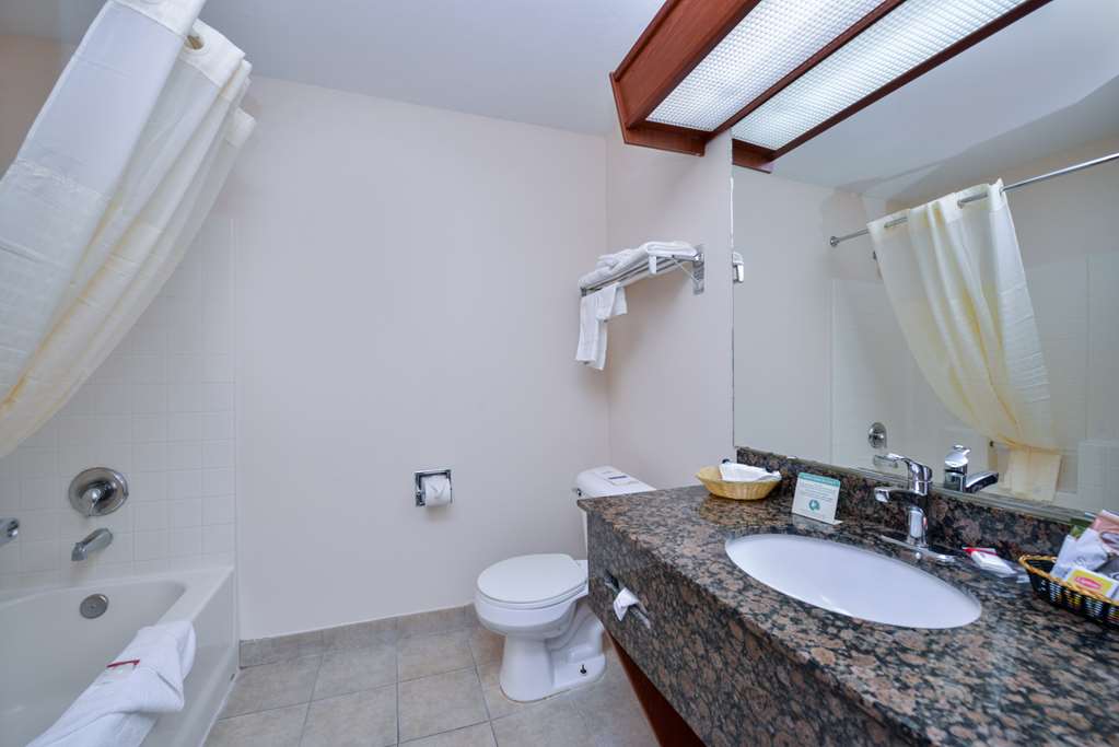 Travelodge Suites by Wyndham Newberg - photo 36