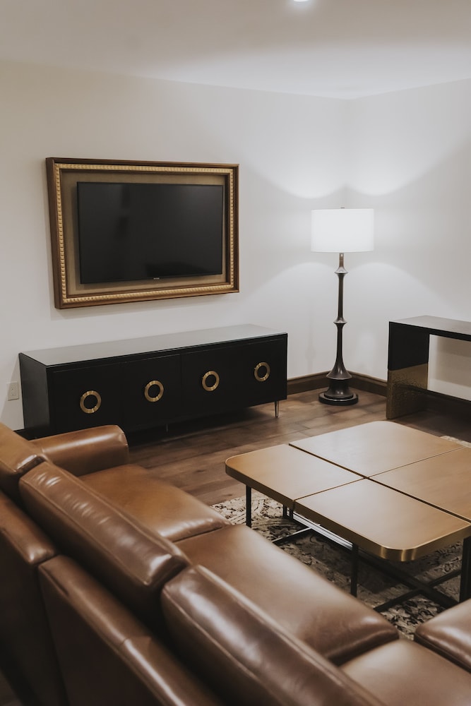 The Peregrine Omaha Downtown Curio Collection by Hilton - photo 41