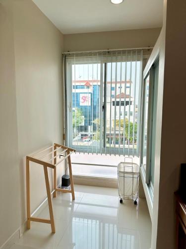 2 mins to SRT I Urban Hideaway near Park
