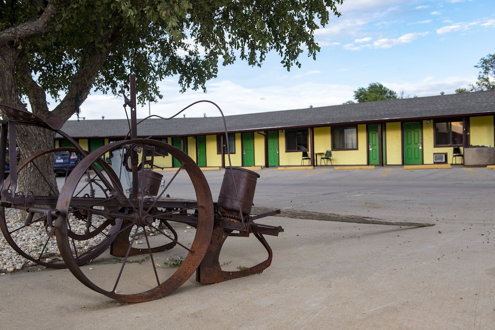 Tower 64 Motel & RV - photo 124