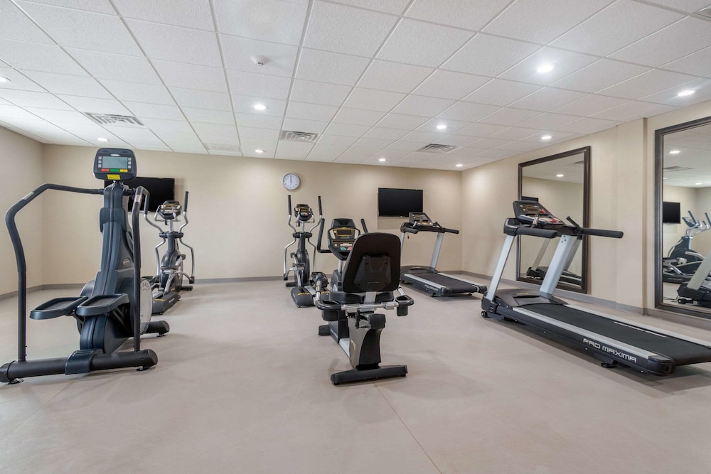 MainStay Suites Bricktown near Medical Center - photo 26