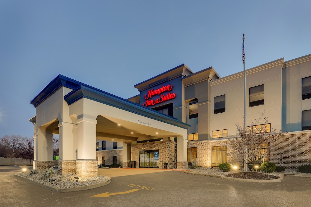 Hampton Inn & Suites St. Louis Edwardsville - photo 70