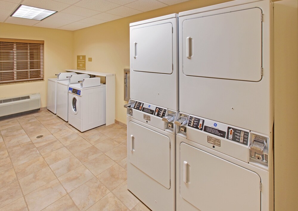 Candlewood Suites Williston by IHG - photo 23