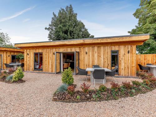 Fioled Uk40267 in Welshpool, United Kingdom