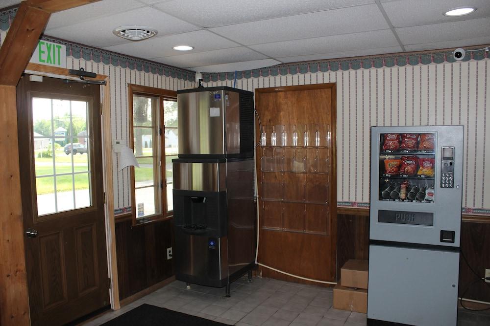 Mecca Motel - photo 18