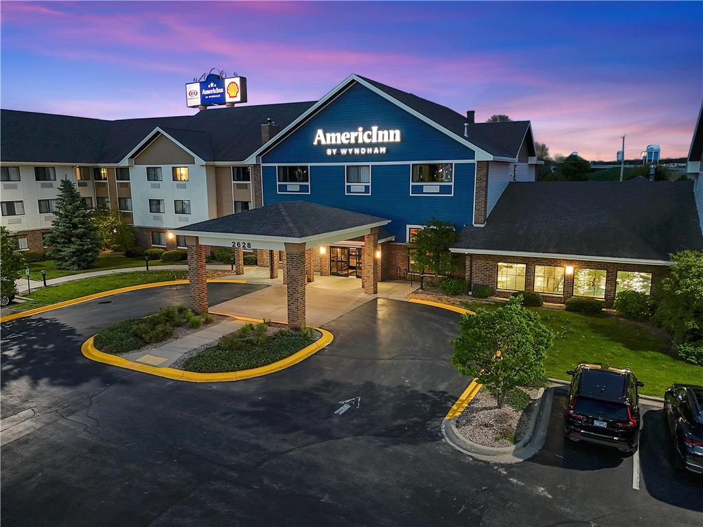 AmericInn by Wyndham Green Bay East - photo 7