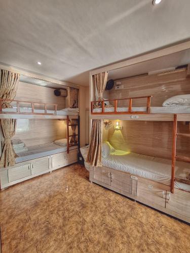 Sheetal Dormitory - carbon neutral hotel in Mumbai