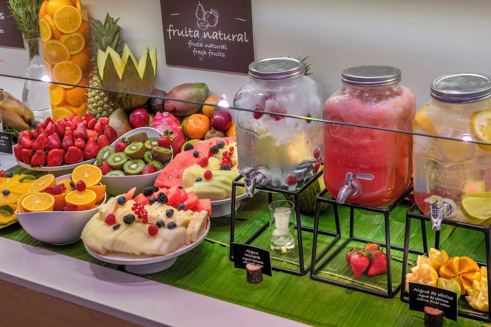 מזון ומשקאות