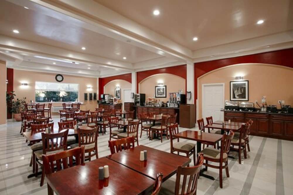 Best Western Plus Yosemite Way Station - photo 22