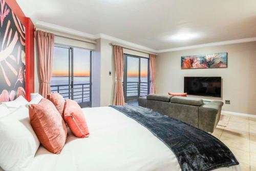 Sunny Beach Penthouse with Cinema Room