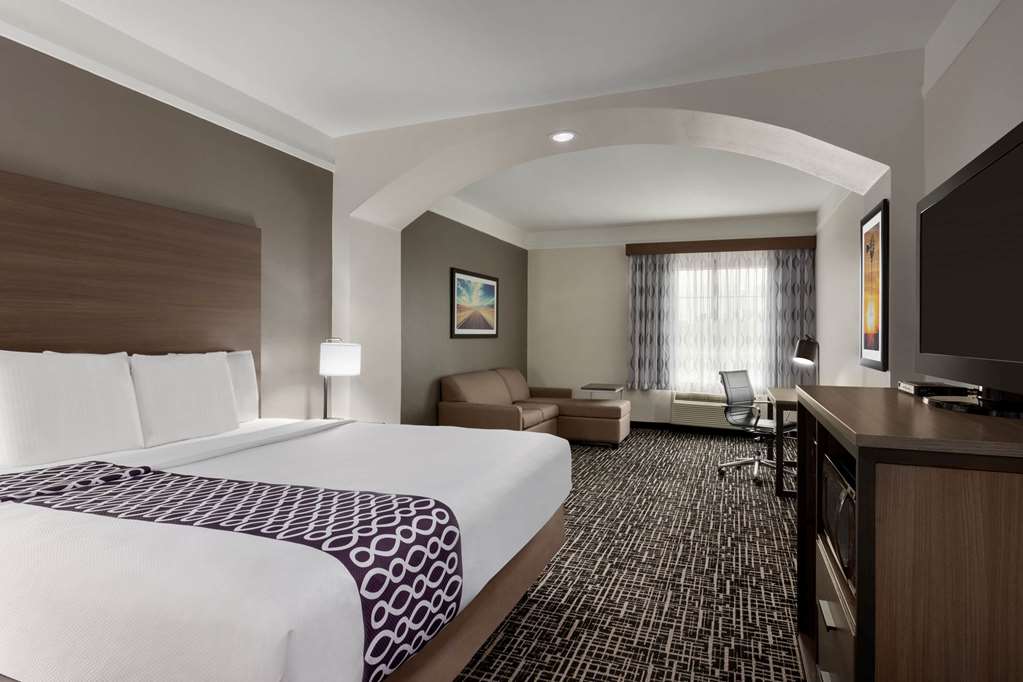 La Quinta Inn & Suites by Wyndham I 20 Longview South - photo 23
